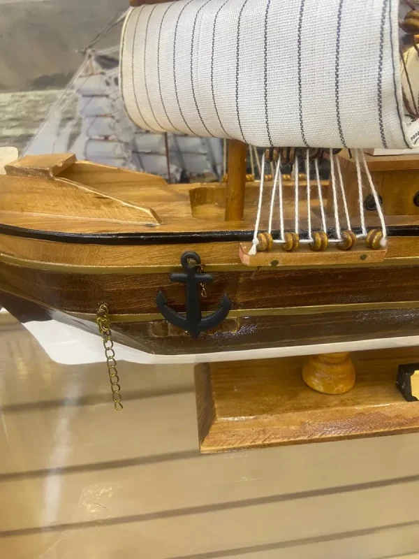 Barco Navio Veleiro Madeira Miniatura Especial
