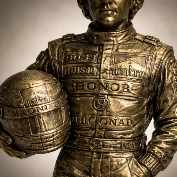 Miniatura Ayrton Senna 24cm Dourada Decorativa