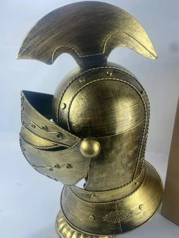 Enfeite Capacete Decorativo  Cavaleiro Medieval Dourado