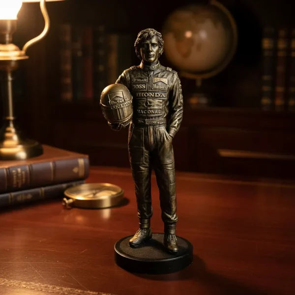 Miniatura Ayrton Senna 24cm Dourada Decorativa