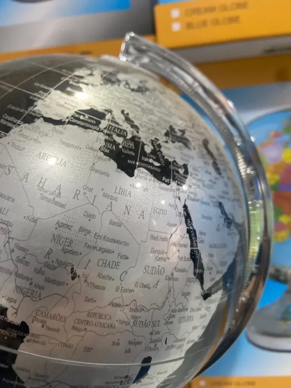 Globo Terrestre Preto Com Prata 29 Cm