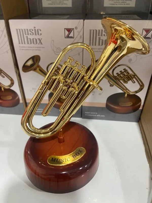 Trompete Decorativo Miniatura Dourado